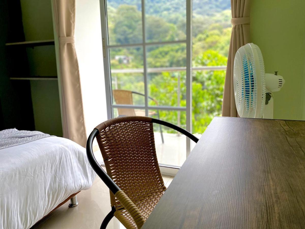 Montes De Beraka (Adults Only) Hotel Минка Екстериор снимка